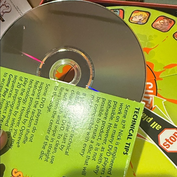 New! Nickelodeon Scene It? DVD Game - Picture 9 of 9